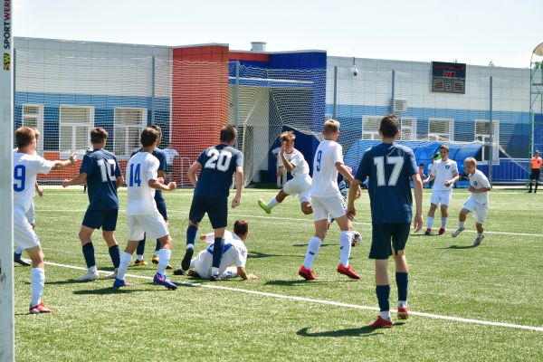 Калужские футболисты потерпели разгромное поражение